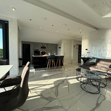 Seaview Apartment ฟุนตานา ภายนอก รูปภาพ